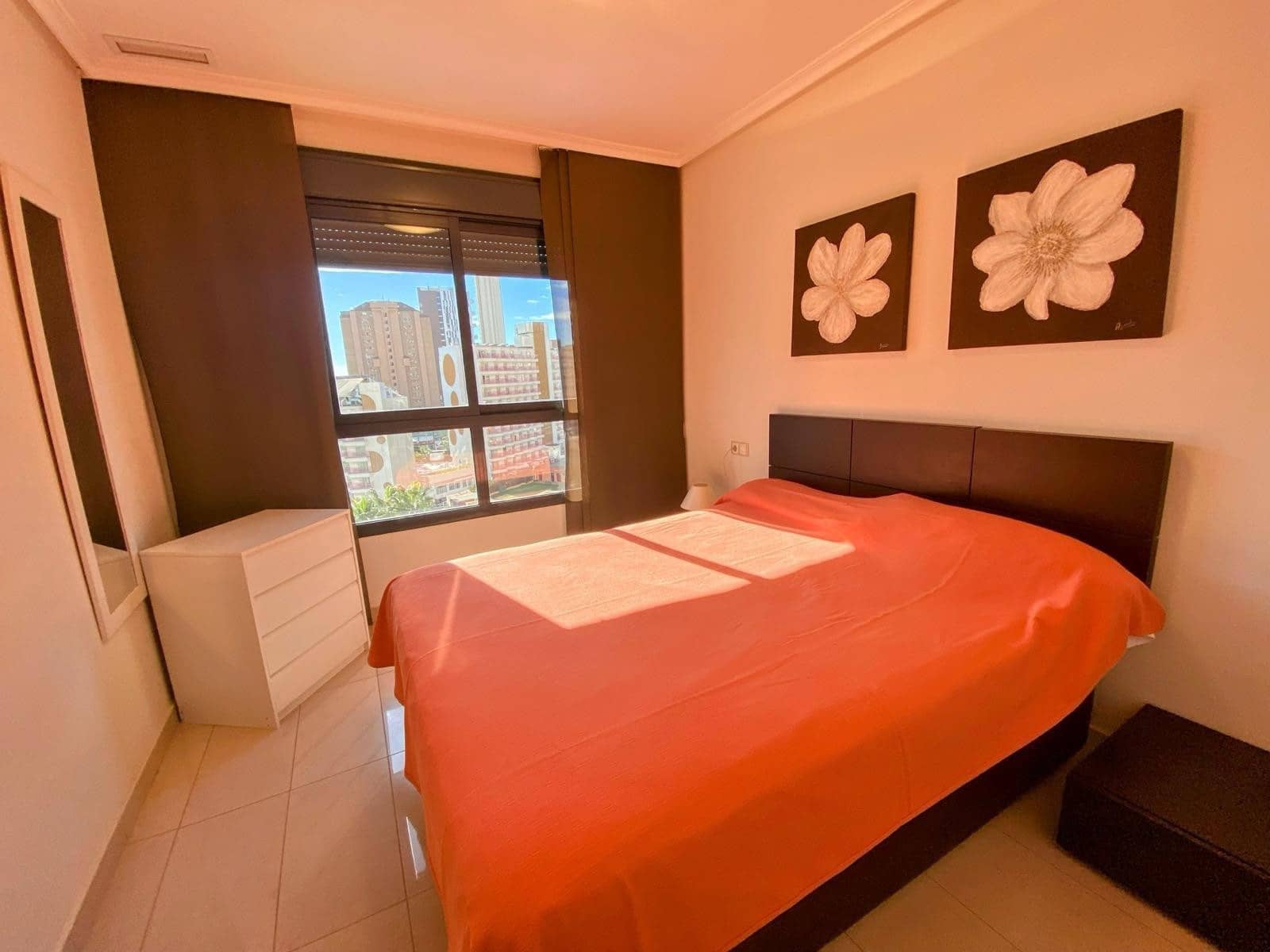 2 soverom Leilighet til salgs i Benidorm med svømmebasseng garasje - € 379 990 (Ref: 9870388)