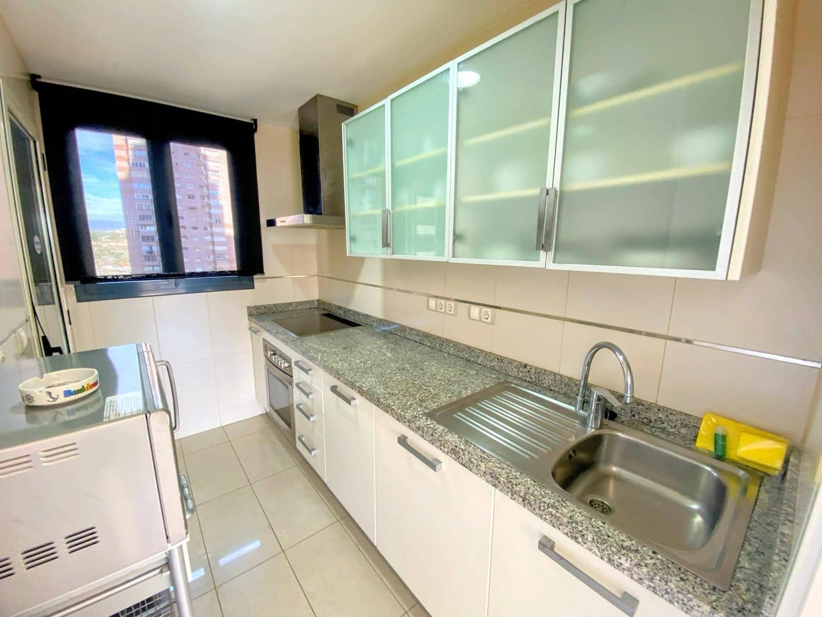 2 soverom Leilighet til salgs i Benidorm med svømmebasseng garasje - € 379 990 (Ref: 9870388)