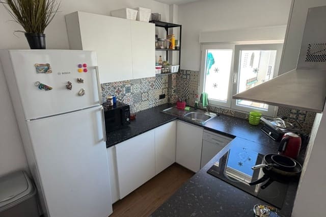 2 soverom Leilighet til salgs i Punta Prima, Torrevieja med svømmebasseng - € 179 000 (Ref: 9889516)