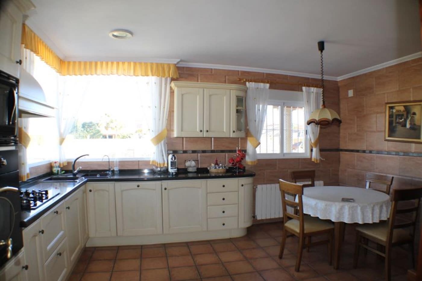 7 bedroom Villa for sale in Alfaz del Pi / L'Alfas del Pi with pool garage - € 811,000 (Ref: 9919182)