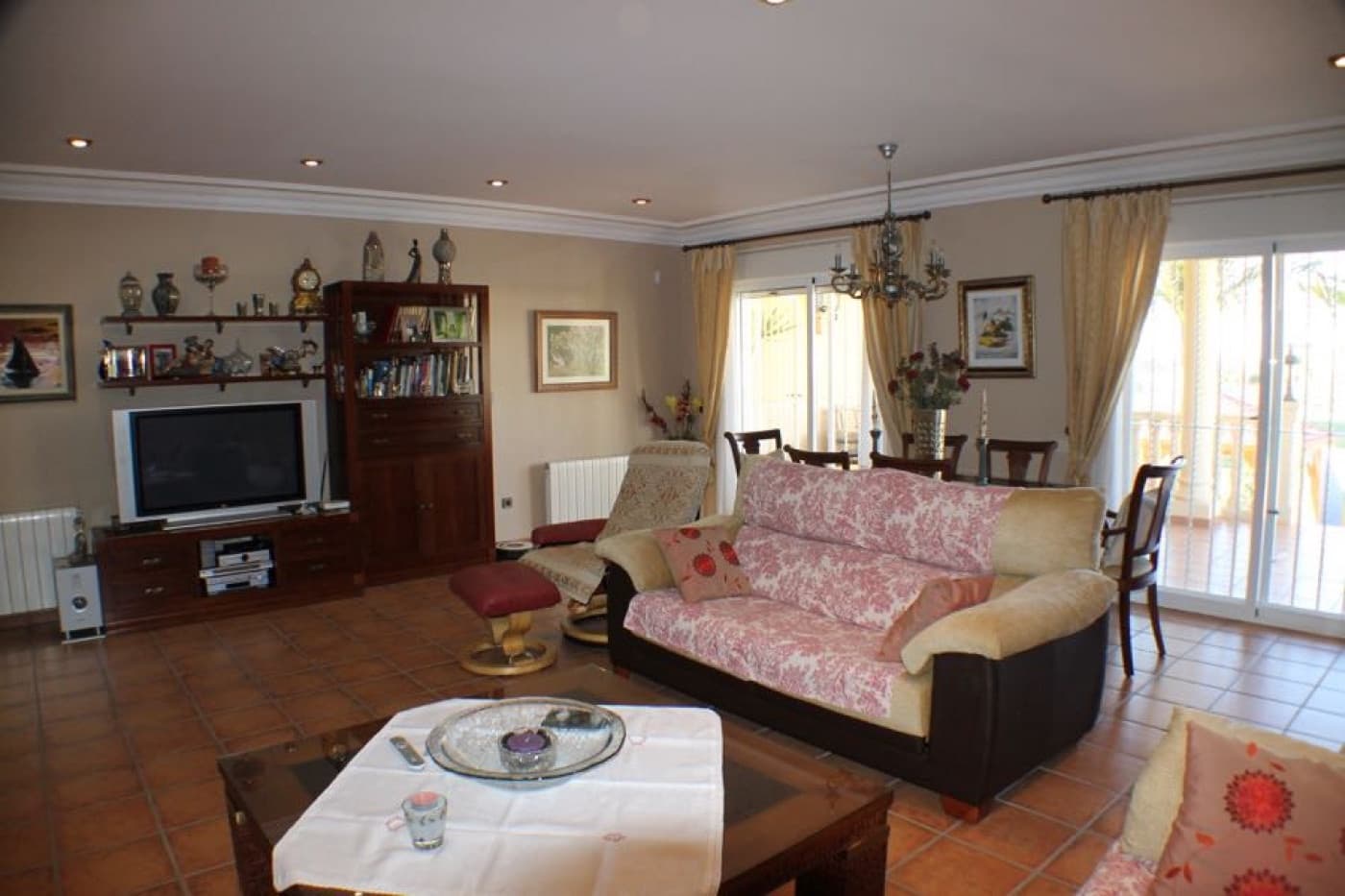 7 bedroom Villa for sale in Alfaz del Pi / L'Alfas del Pi with pool garage - € 811,000 (Ref: 9919182)