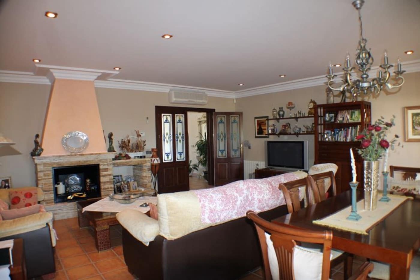 7 bedroom Villa for sale in Alfaz del Pi / L'Alfas del Pi with pool garage - € 811,000 (Ref: 9919182)