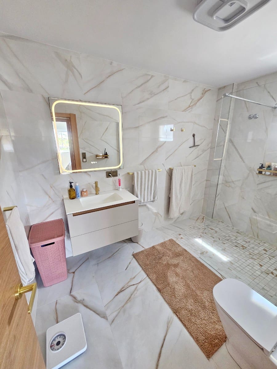 2 sypialnia Apartament przy plaży na sprzedaż w Altea z basenem garażem - 659 000 € (Ref: 9929998)