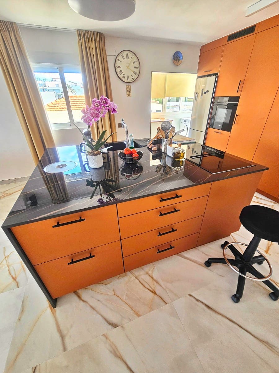 2 sypialnia Apartament przy plaży na sprzedaż w Altea z basenem garażem - 659 000 € (Ref: 9929998)