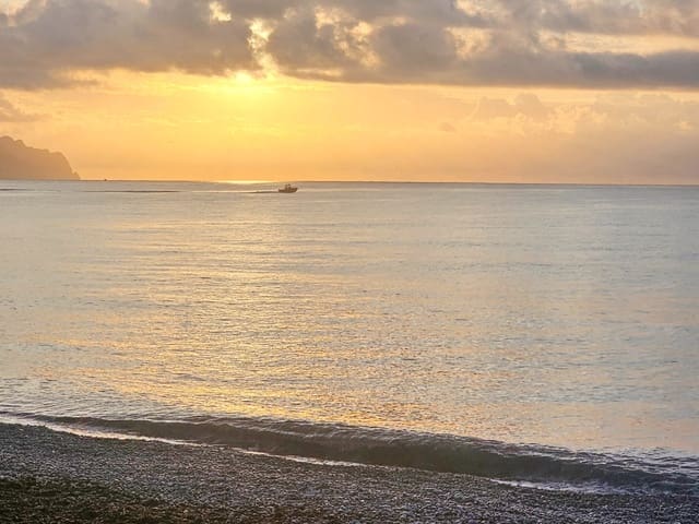 2 soveværelse Strandlejlighed til salg i Altea med swimmingpool garage - € 659.000 (Ref: 9929998)