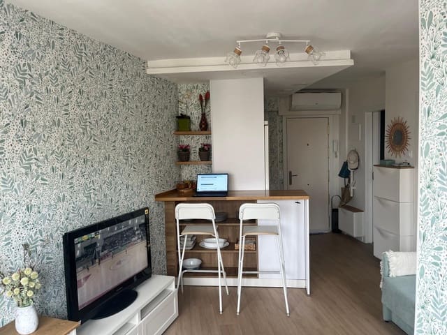 Studio te koop in Playa Levante, Benidorm met zwembad garage - € 229.000 (Ref: 9956577)