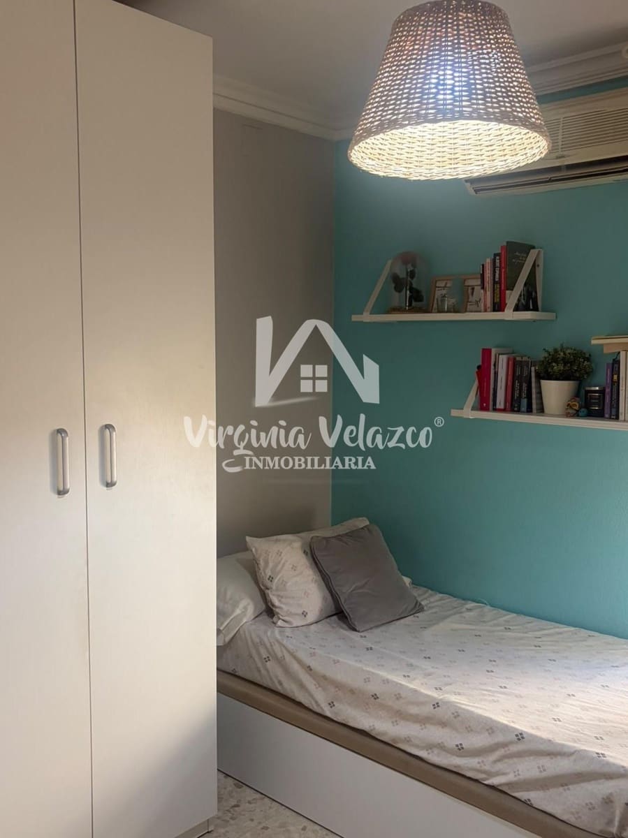 4 soverom Penthouse til salgs i Malaga by med garasje - € 530 000 (Ref: 10081242)