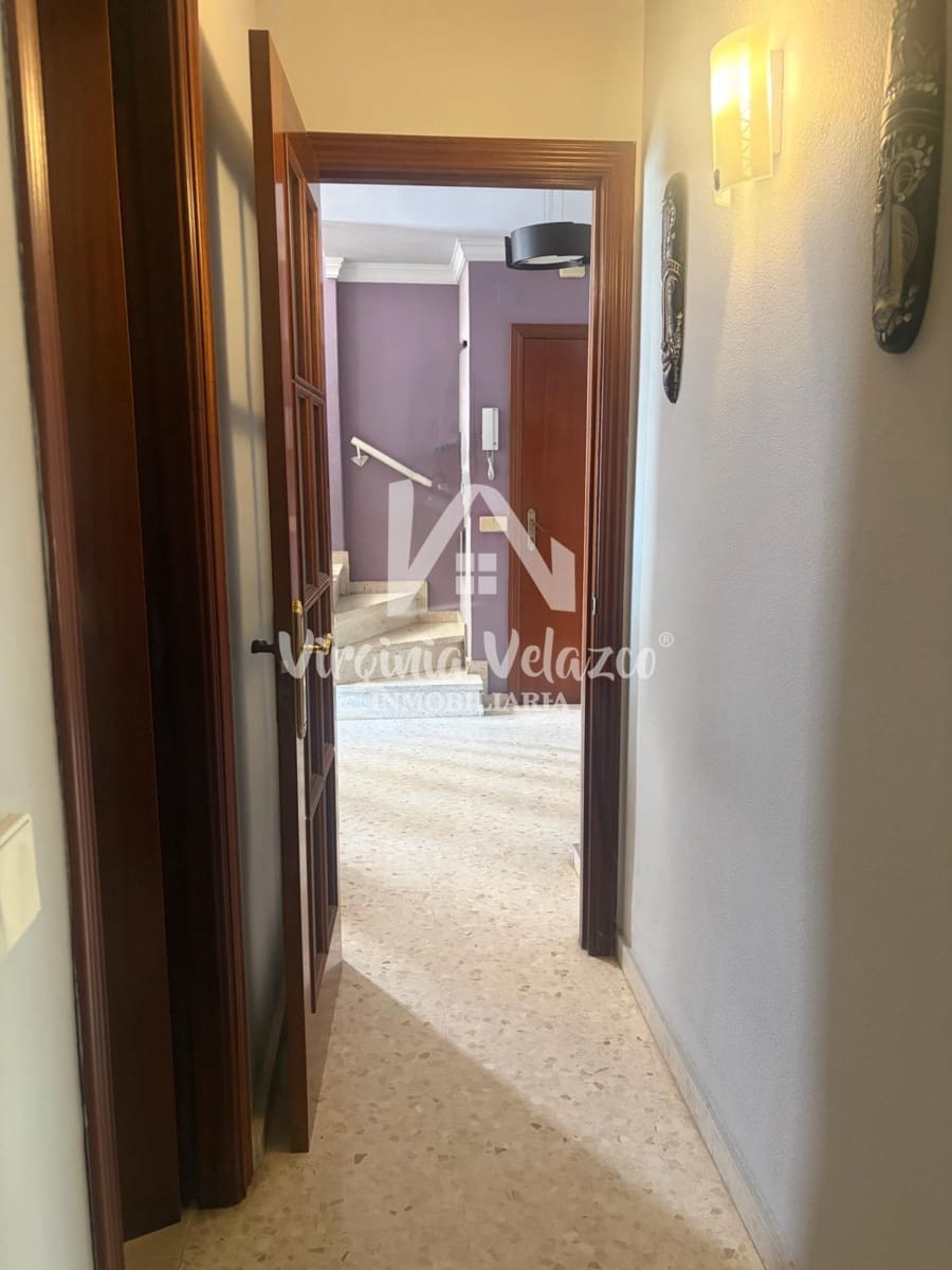 4 soverom Penthouse til salgs i Malaga by med garasje - € 530 000 (Ref: 10081242)