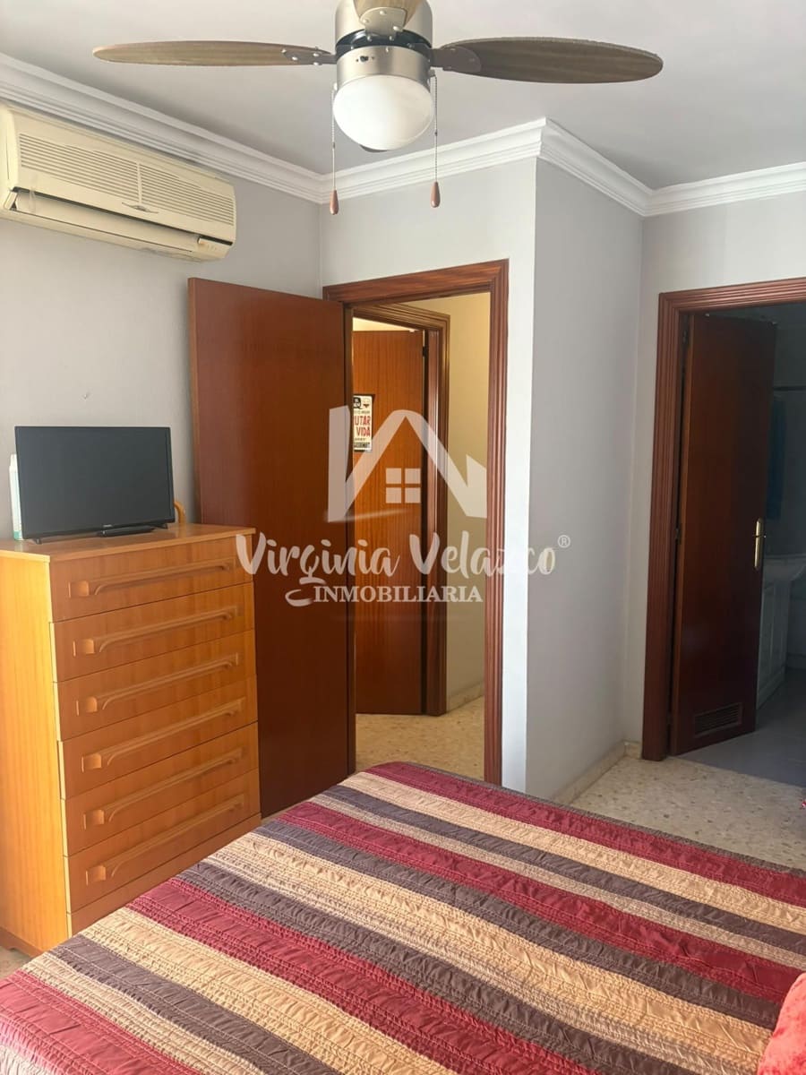 4 soverom Penthouse til salgs i Malaga by med garasje - € 530 000 (Ref: 10081242)