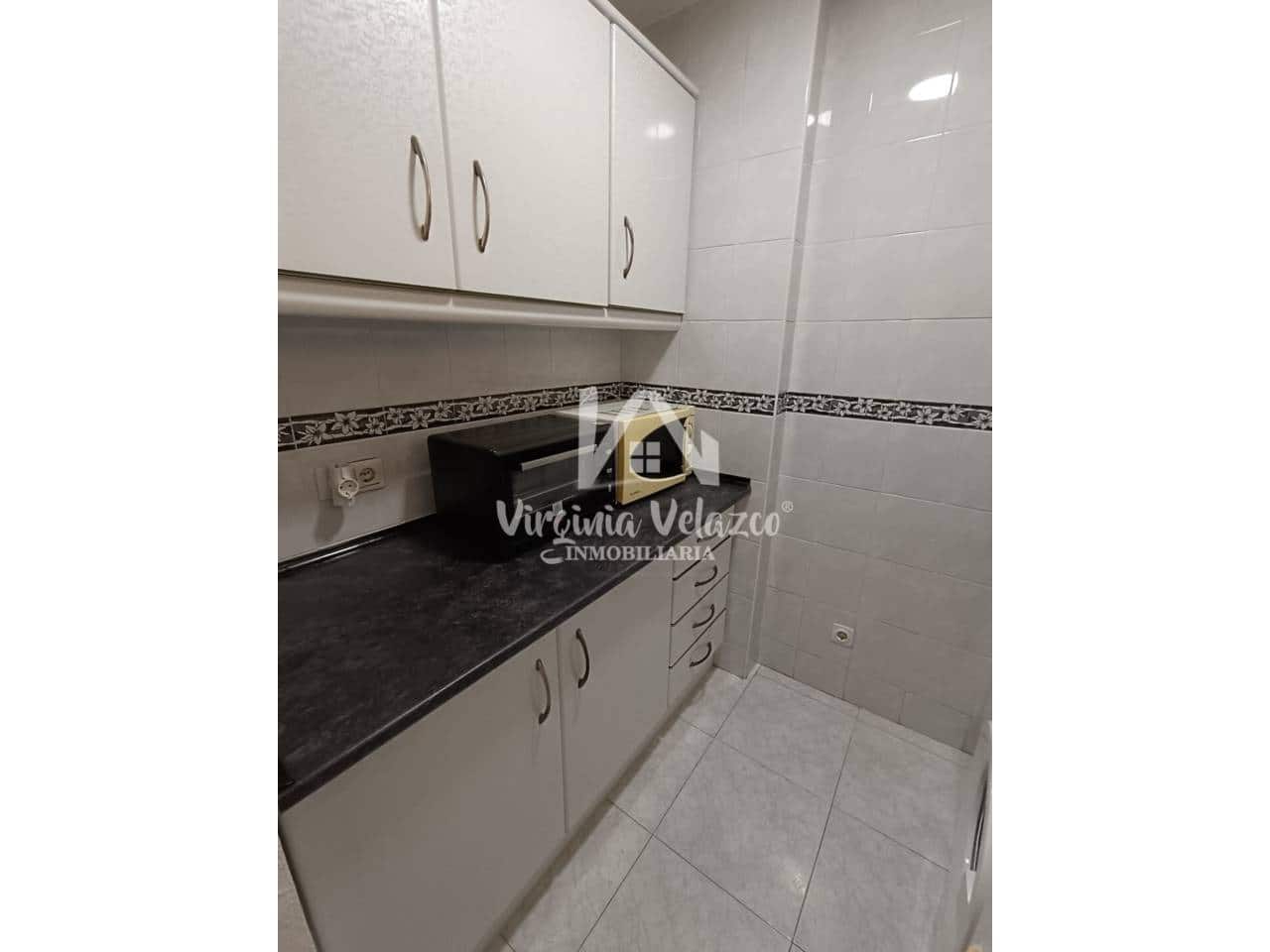 1 sovrum Lägenhet till salu i Benalmadena med pool - 230 000 € (Ref: 9437824)