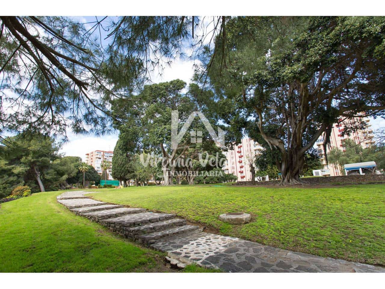 1 sovrum Lägenhet till salu i Benalmadena med pool - 230 000 € (Ref: 9437824)