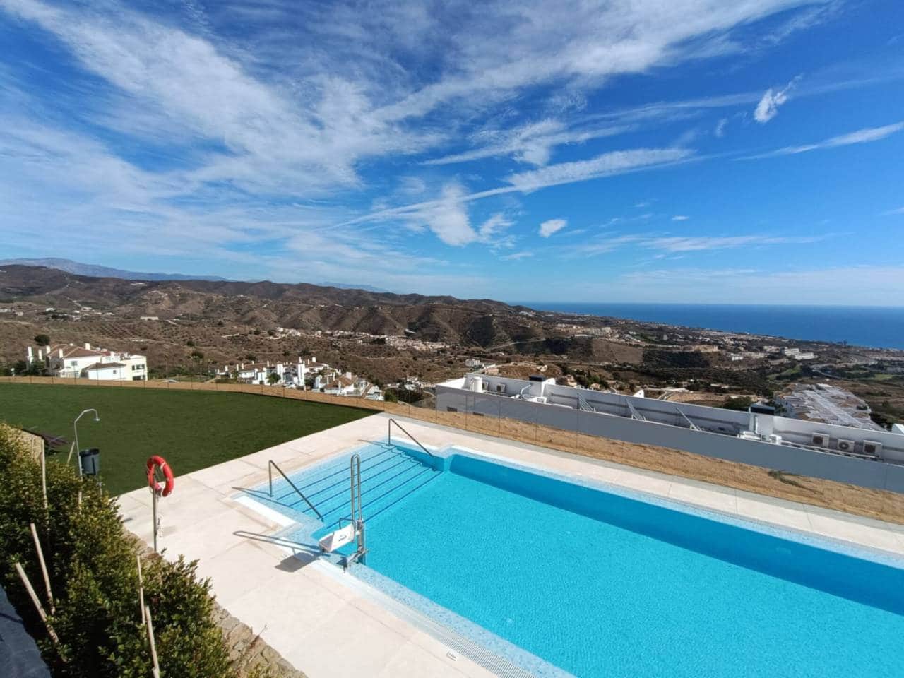 2 bedroom Flat for sale in Rincon de la Victoria with pool garage - € 424,000 (Ref: 9437827)