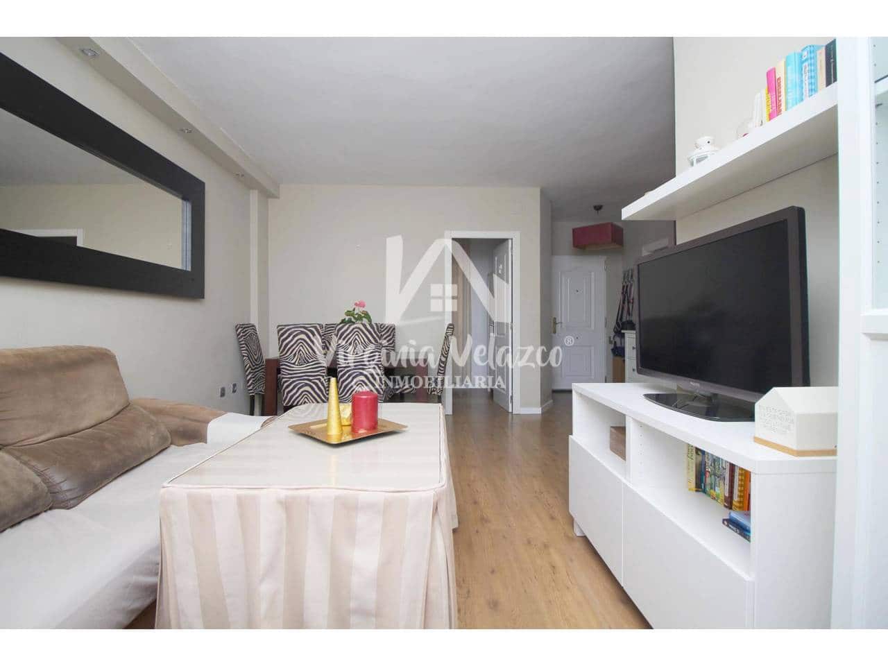3 bedroom Flat for sale in Anoreta with pool garage - € 296,000 (Ref: 9437828)