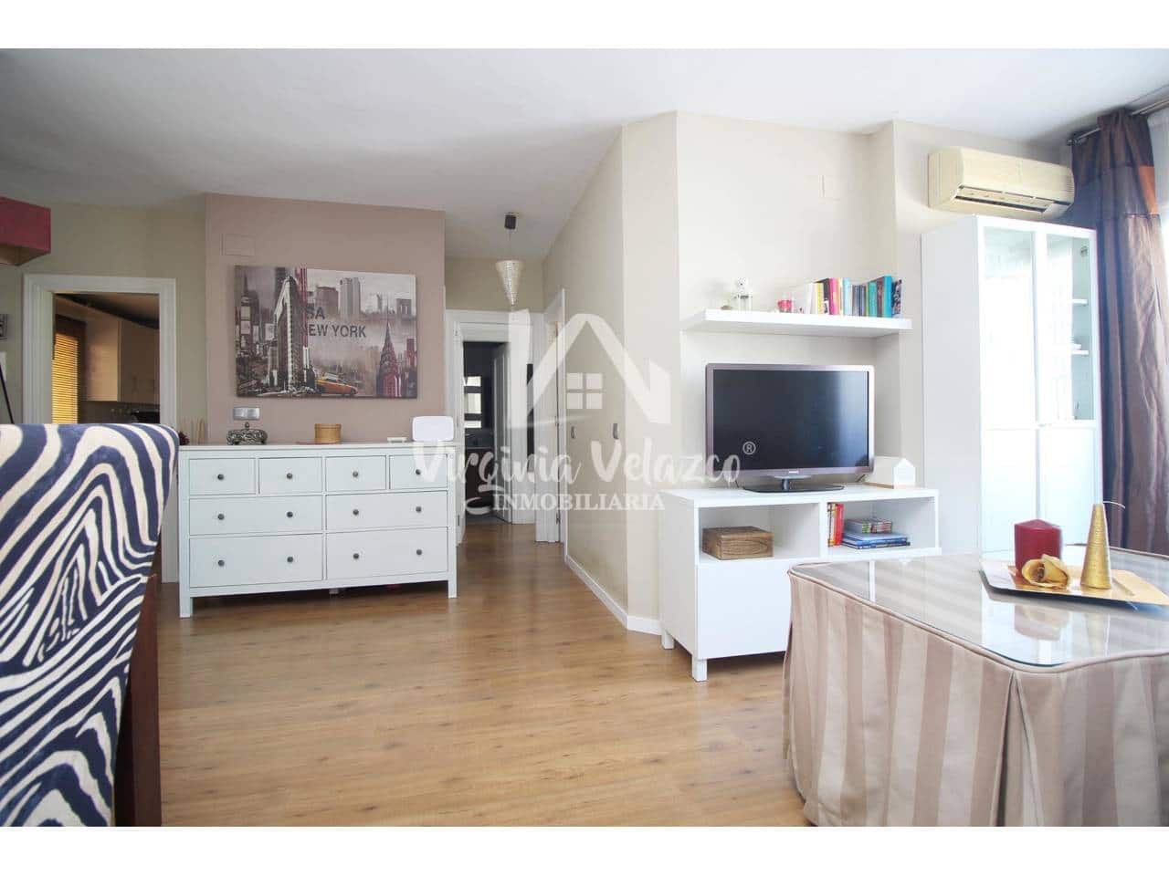 3 bedroom Flat for sale in Anoreta with pool garage - € 296,000 (Ref: 9437828)