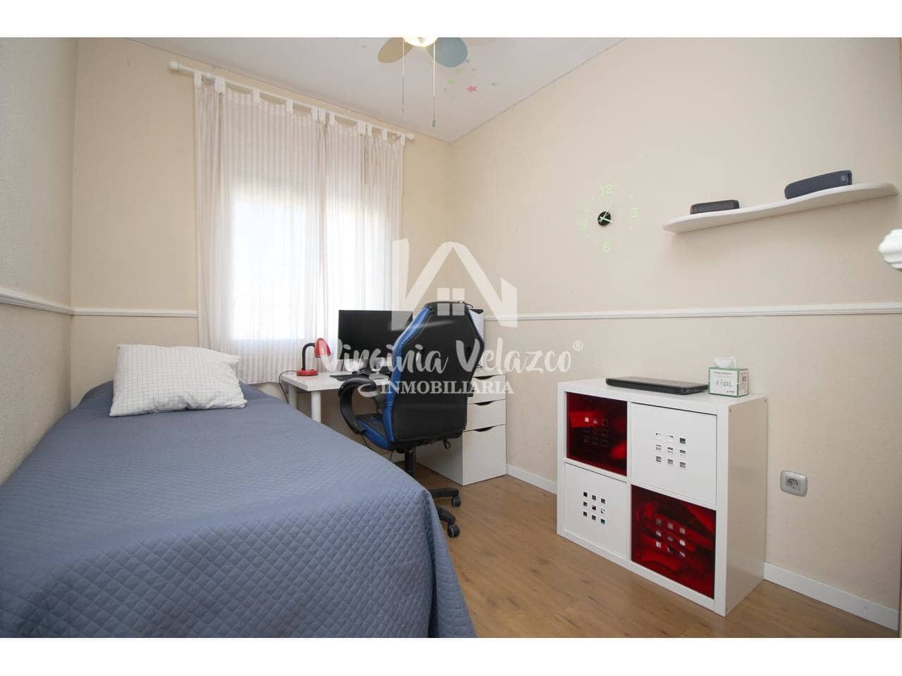 3 bedroom Flat for sale in Anoreta with pool garage - € 296,000 (Ref: 9437828)