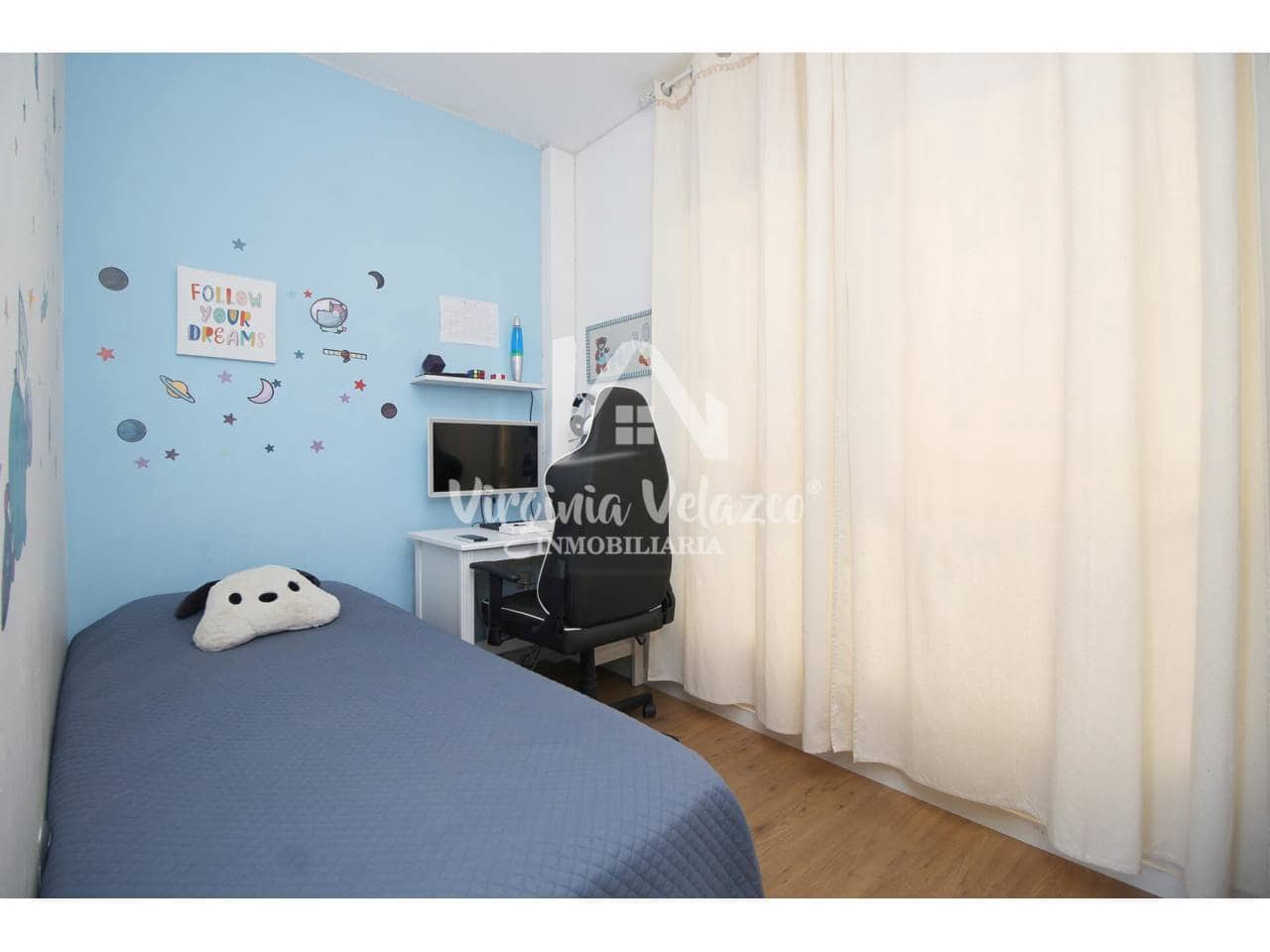 3 bedroom Flat for sale in Anoreta with pool garage - € 296,000 (Ref: 9437828)