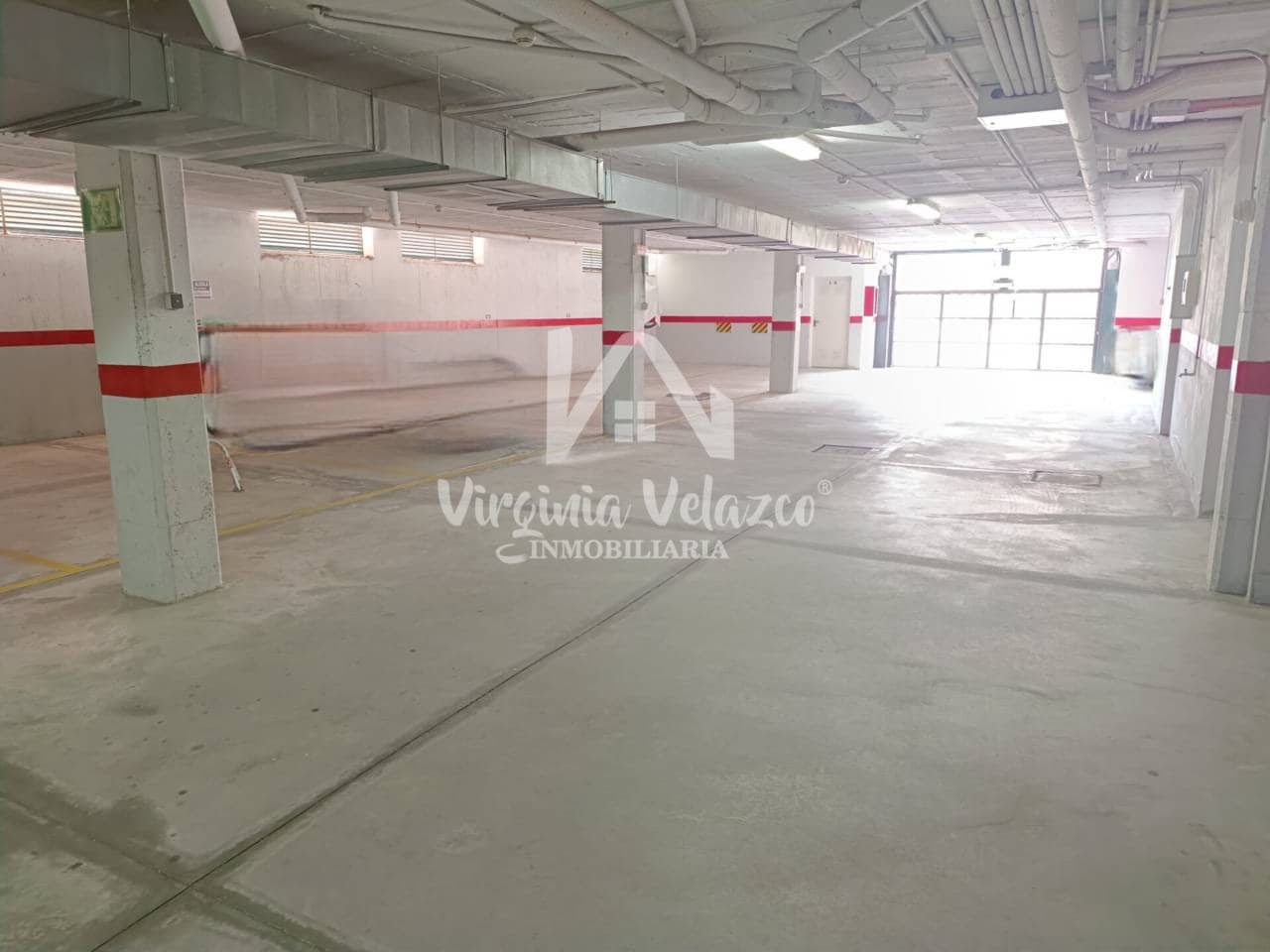 Garage for sale in Rincon de la Victoria - € 20,000 (Ref: 9437829)