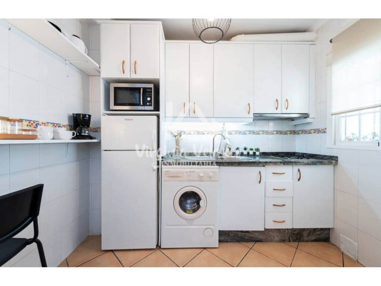 3 bedroom Townhouse for sale in Velez-Malaga - € 230,000 (Ref: 9437832)