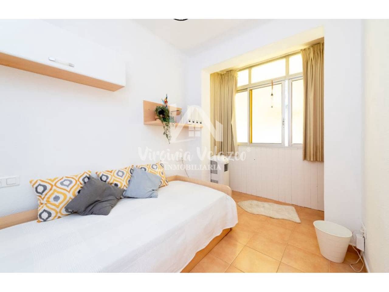 3 bedroom Townhouse for sale in Velez-Malaga - € 230,000 (Ref: 9437832)