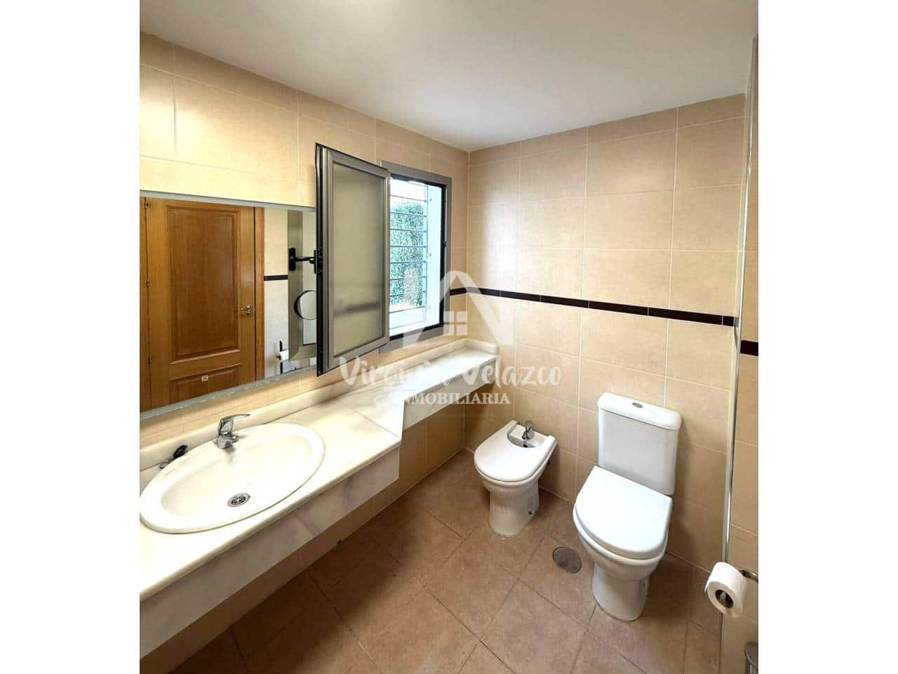 3 bedroom Flat for sale in Rincon de la Victoria with pool garage - € 395,000 (Ref: 9437833)