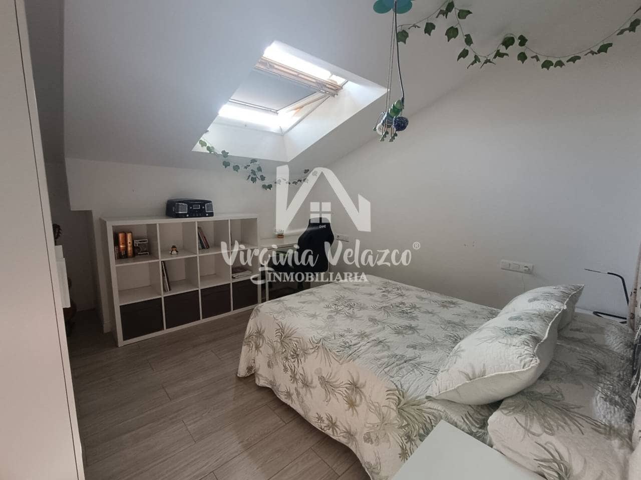 3 bedroom Flat for sale in Velez-Malaga - € 265,000 (Ref: 9437835)