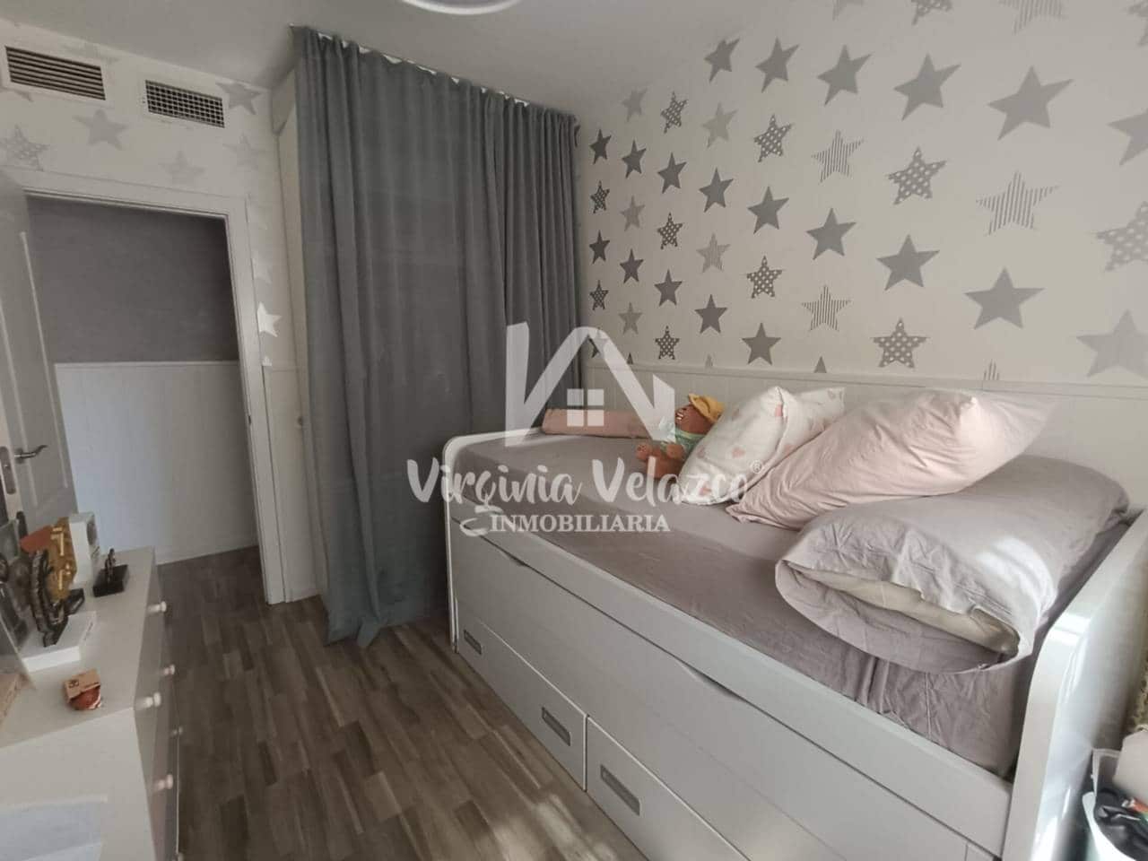 3 bedroom Flat for sale in Rincon de la Victoria with pool garage - € 400,000 (Ref: 9437836)