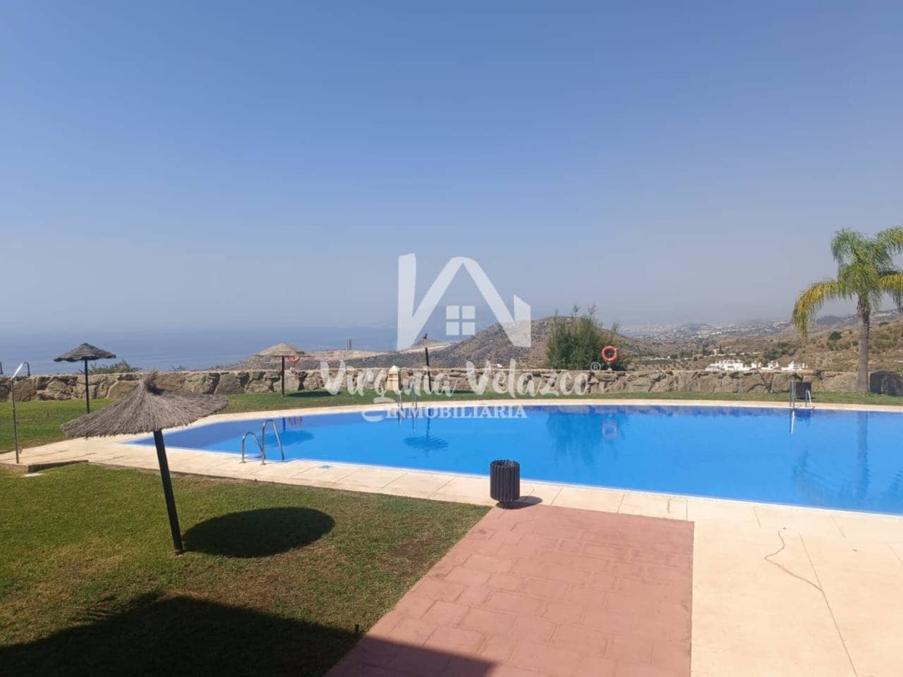 3 bedroom Flat for sale in Rincon de la Victoria with pool garage - € 400,000 (Ref: 9437836)