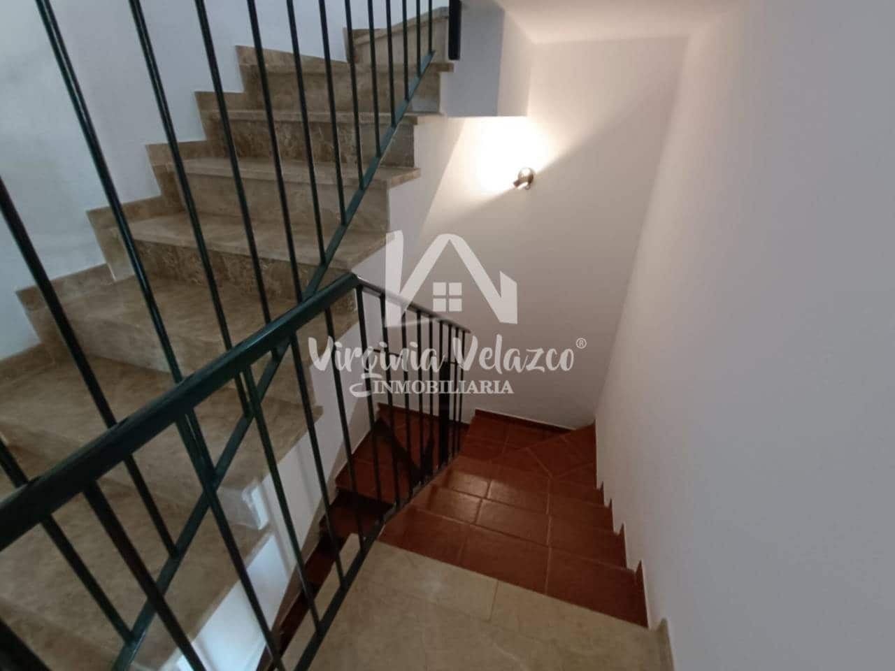 4 camera da letto Villetta a Schiera in vendita in Anoreta con piscina garage - 450.000 € (Rif: 9437838)