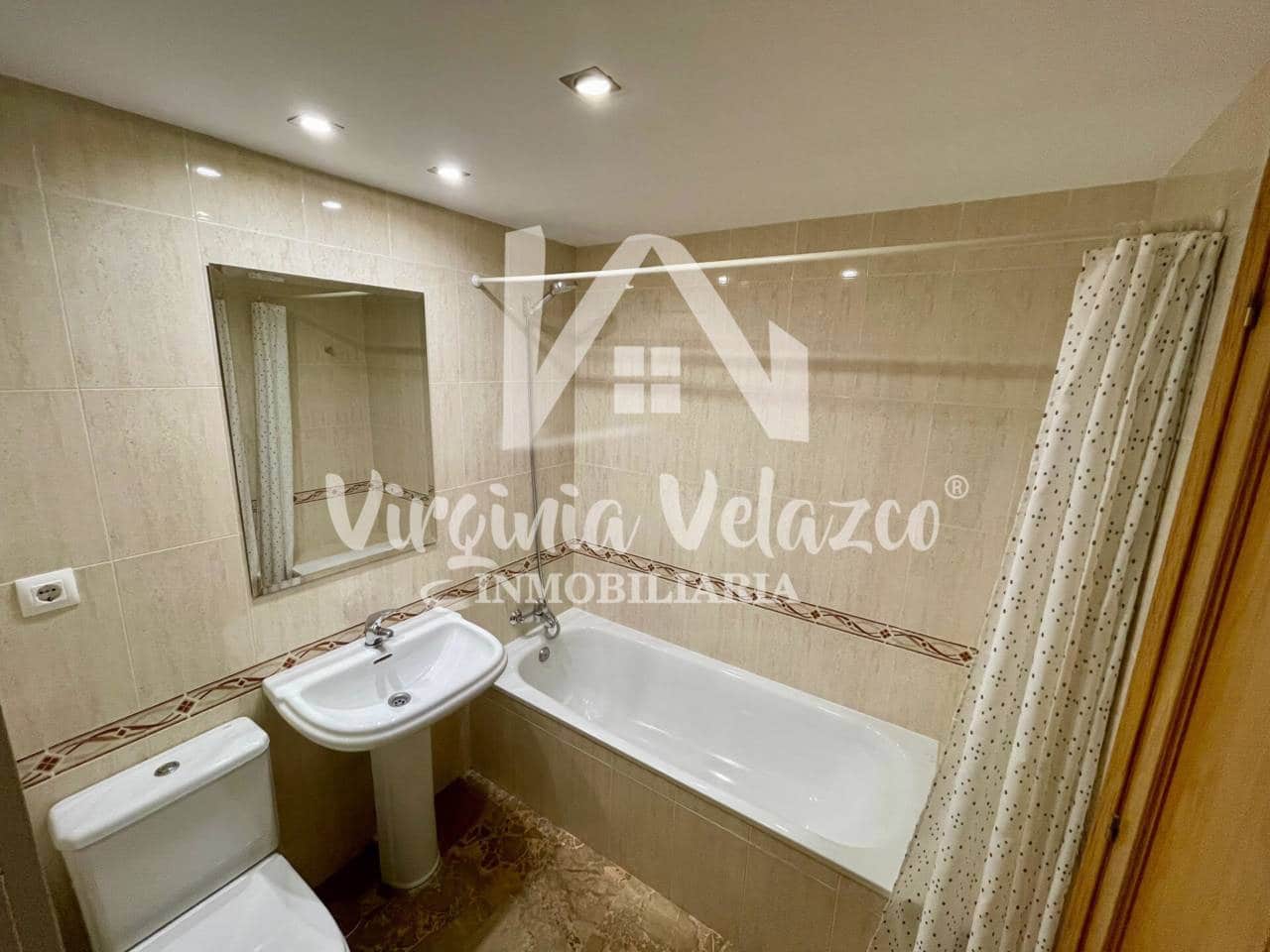 4 camera da letto Villetta a Schiera in vendita in Anoreta con piscina garage - 450.000 € (Rif: 9437838)
