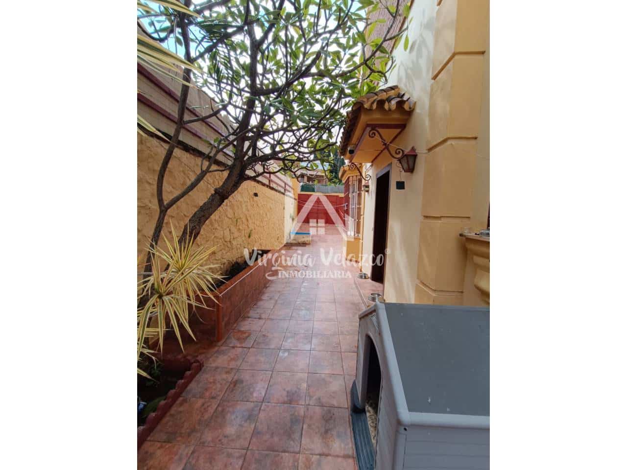 5 sypialnia Dom blizniak na sprzedaż w Rincon de la Victoria z basenem garażem - 494 900 € (Ref: 9437839)