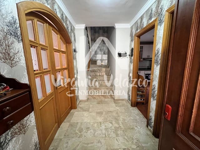 5 sypialnia Dom blizniak na sprzedaż w Rincón de la Victoria z basenem garażem - 494 900 € (Ref: 9437839)