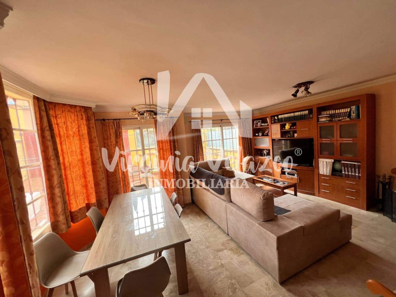 5 sypialnia Dom blizniak na sprzedaż w Rincon de la Victoria z basenem garażem - 494 900 € (Ref: 9437839)