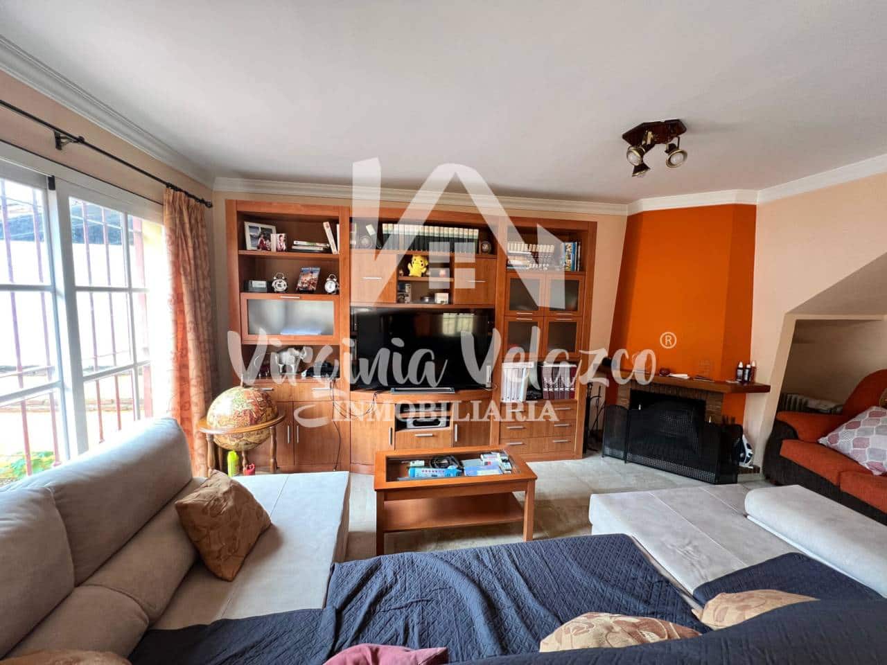 5 sypialnia Dom blizniak na sprzedaż w Rincon de la Victoria z basenem garażem - 494 900 € (Ref: 9437839)