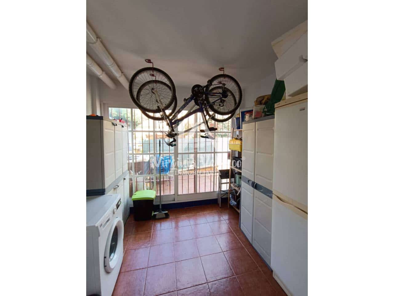 5 sypialnia Dom blizniak na sprzedaż w Rincon de la Victoria z basenem garażem - 494 900 € (Ref: 9437839)