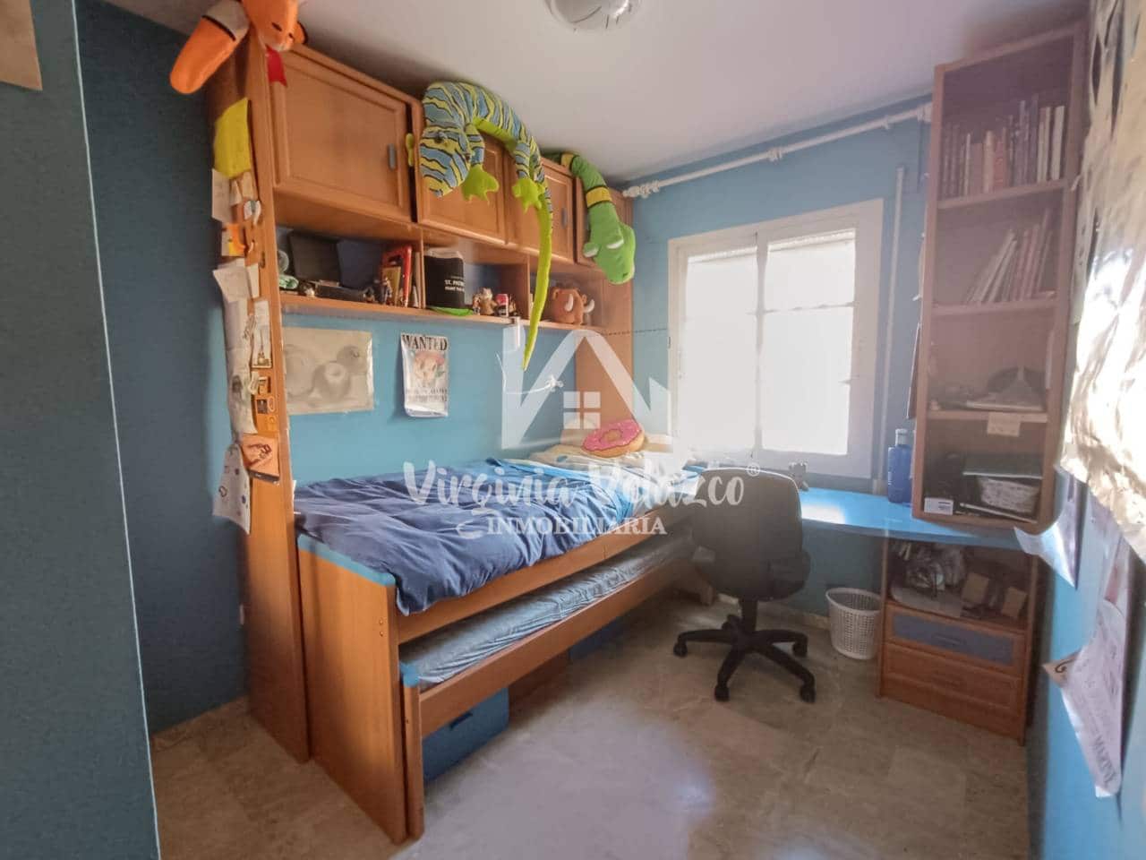 5 sypialnia Dom blizniak na sprzedaż w Rincon de la Victoria z basenem garażem - 494 900 € (Ref: 9437839)