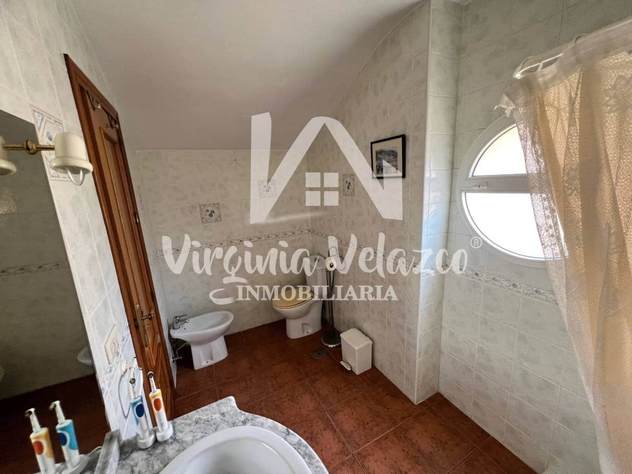5 sypialnia Dom blizniak na sprzedaż w Rincon de la Victoria z basenem garażem - 494 900 € (Ref: 9437839)