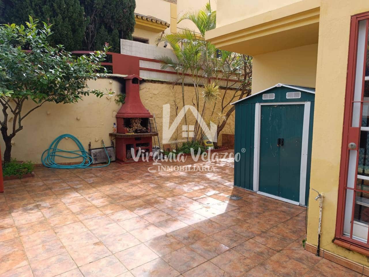 5 sypialnia Dom blizniak na sprzedaż w Rincon de la Victoria z basenem garażem - 494 900 € (Ref: 9437839)