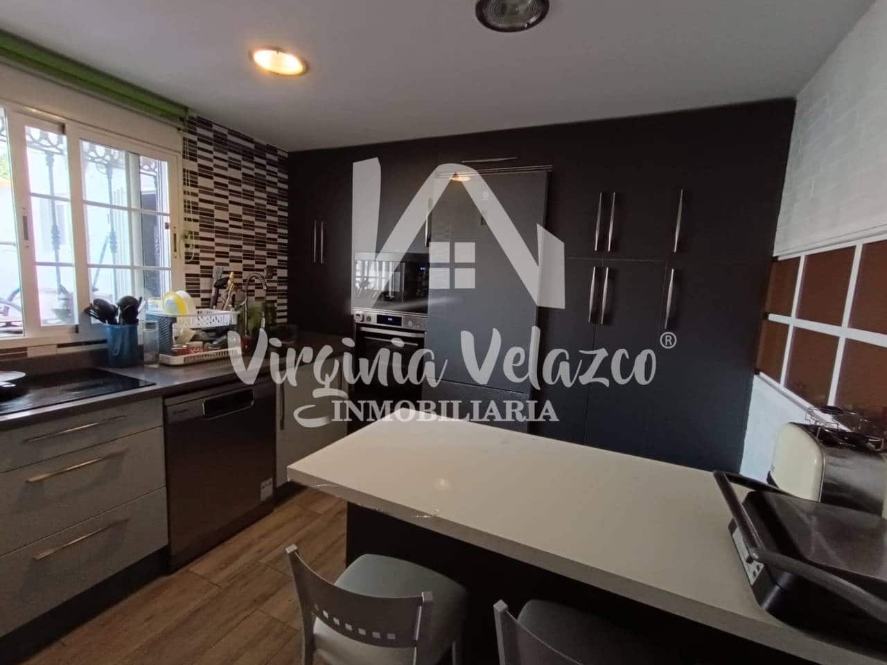 3 sypialnia Dom szeregowy na sprzedaż w Rincon de la Victoria z garażem - 625 000 € (Ref: 9437843)