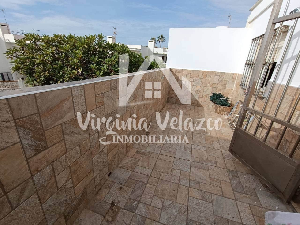 3 sypialnia Dom szeregowy na sprzedaż w Rincon de la Victoria z garażem - 625 000 € (Ref: 9437843)