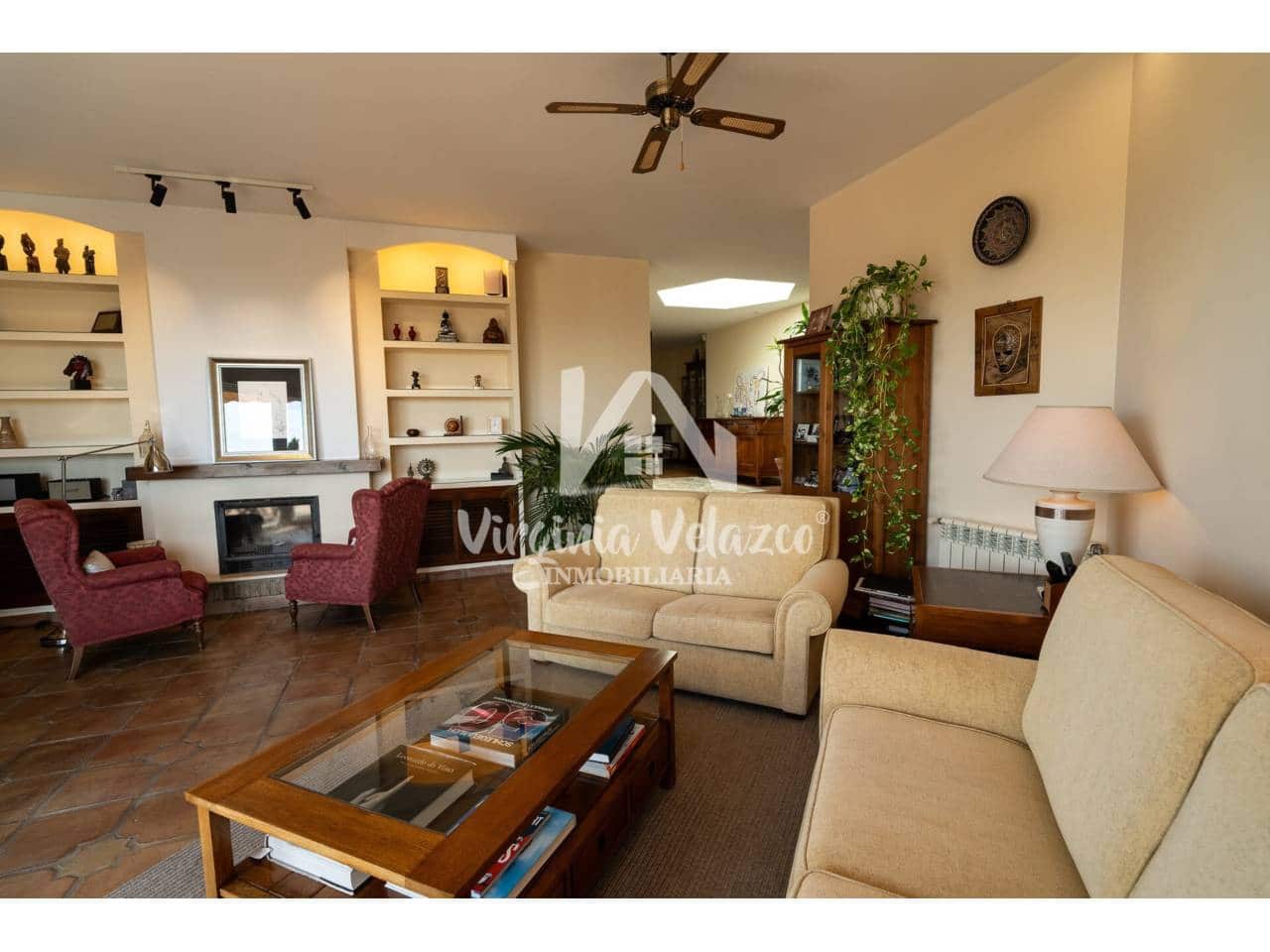 Chalet de 5 habitaciones en Málaga ciudad en venta con piscina garaje - 1.780.000 € (Ref: 9437844)