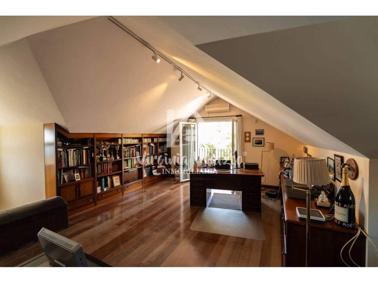 Chalet de 5 habitaciones en Málaga ciudad en venta con piscina garaje - 1.780.000 € (Ref: 9437844)