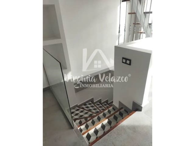 2 soveværelse Penthouse til salg i Málaga by - € 690.000 (Ref: 9437846)