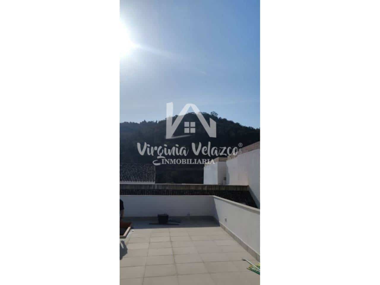 2 soveværelse Penthouse til salg i Malaga by - € 690.000 (Ref: 9437846)