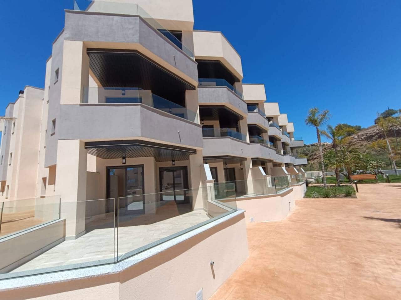 2 bedroom Flat for sale in Velez-Malaga with pool garage - € 340,000 (Ref: 9437847)