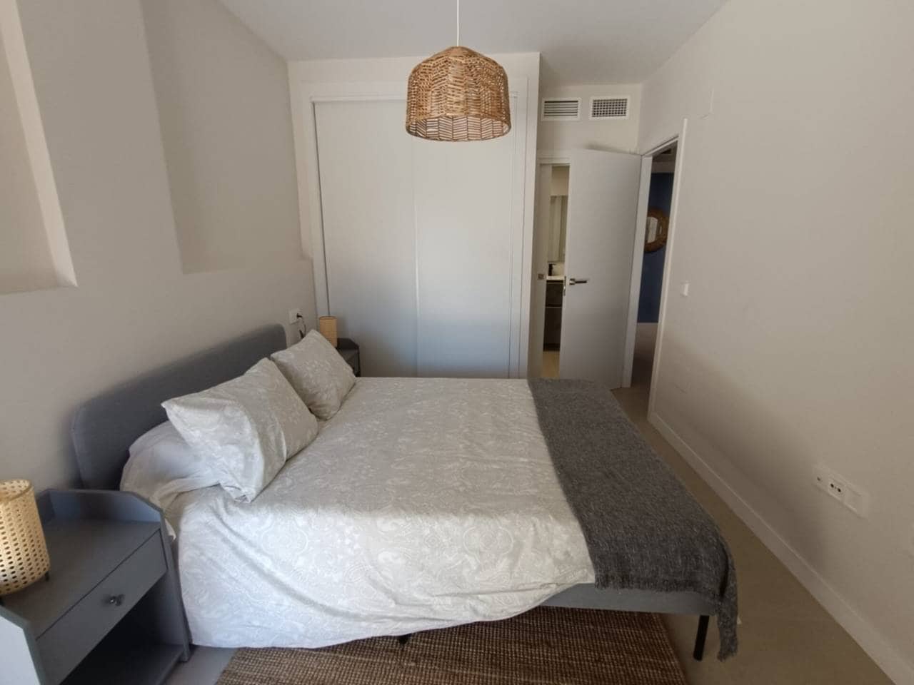 2 bedroom Flat for sale in Velez-Malaga with pool garage - € 340,000 (Ref: 9437847)