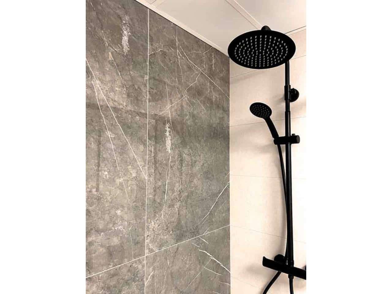 2 bedroom Flat for sale in Velez-Malaga with pool garage - € 340,000 (Ref: 9437847)