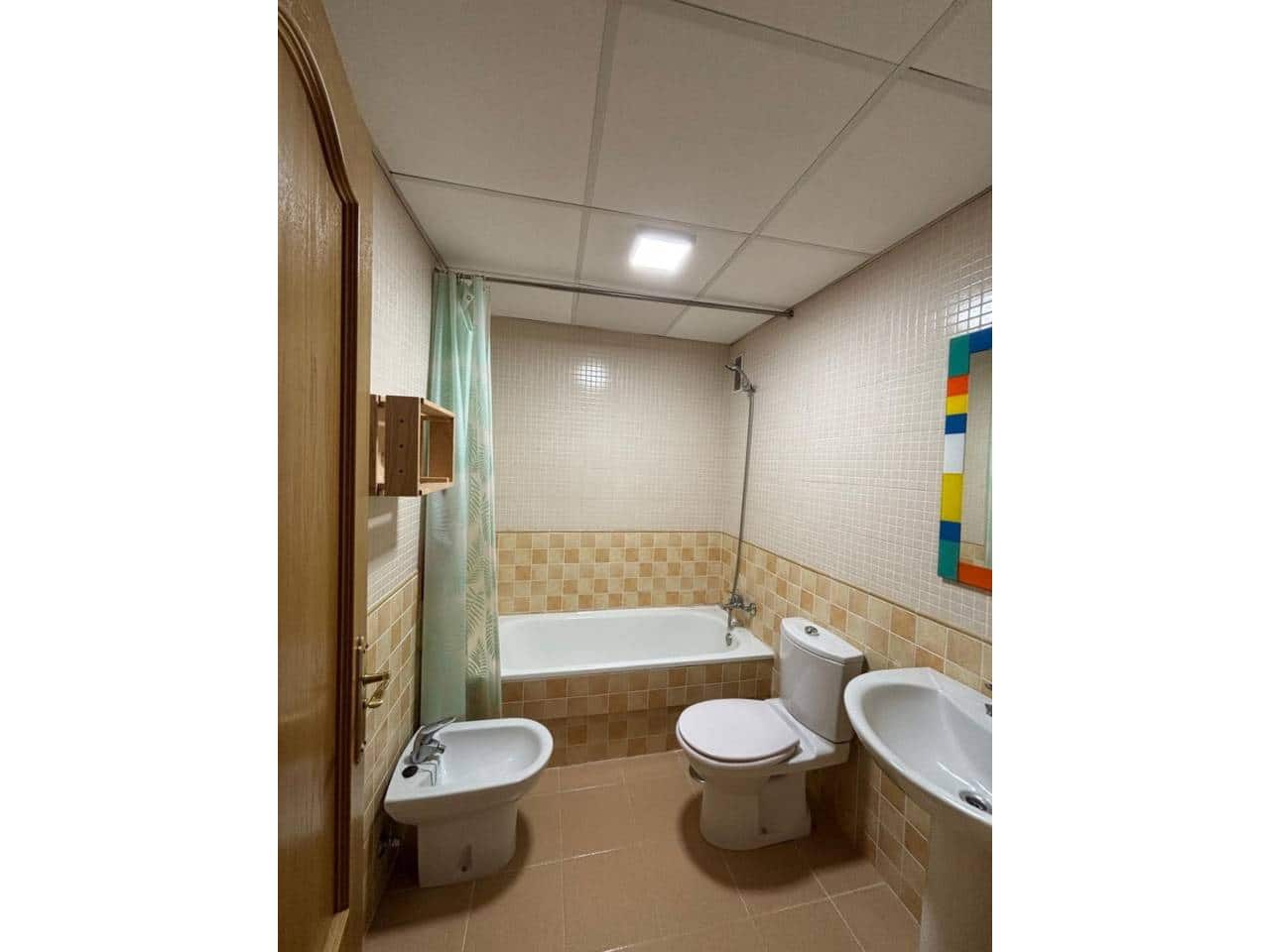 3 quarto Apartamento para arrendar em Malaga cidade - 1 400 € (Ref: 9714385)