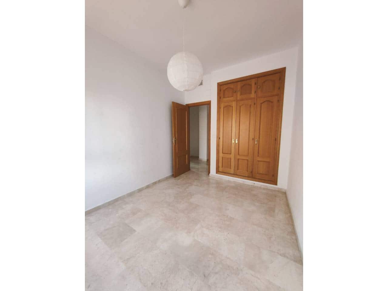 3 quarto Apartamento para arrendar em Malaga cidade - 1 400 € (Ref: 9714385)