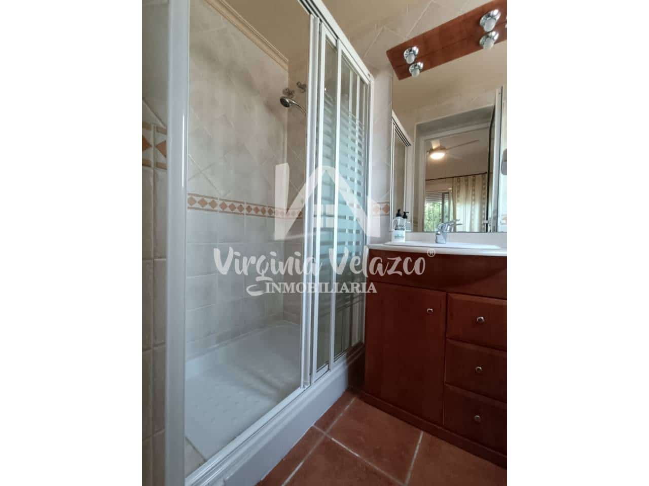 3 soveværelse Villa til leje i Velez-Malaga med garage - € 1.500 (Ref: 9755137)