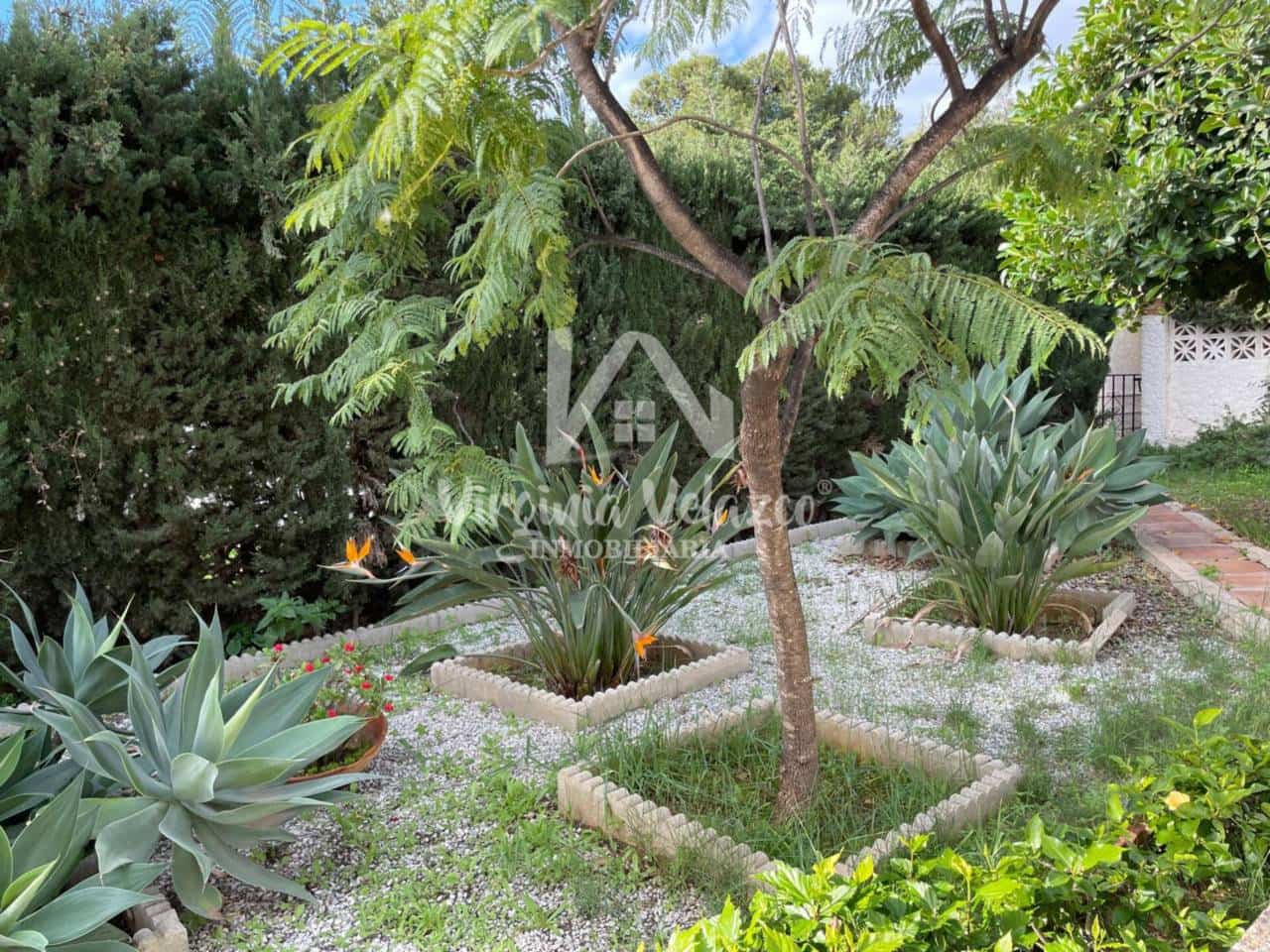 3 soveværelse Villa til leje i Velez-Malaga med garage - € 1.500 (Ref: 9755137)